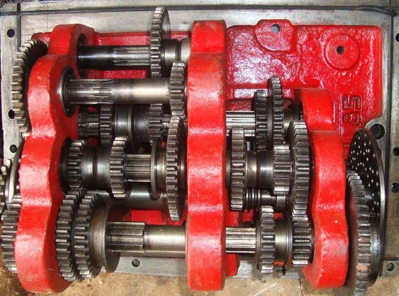 Коробка подач консольно-фрезерного верстата